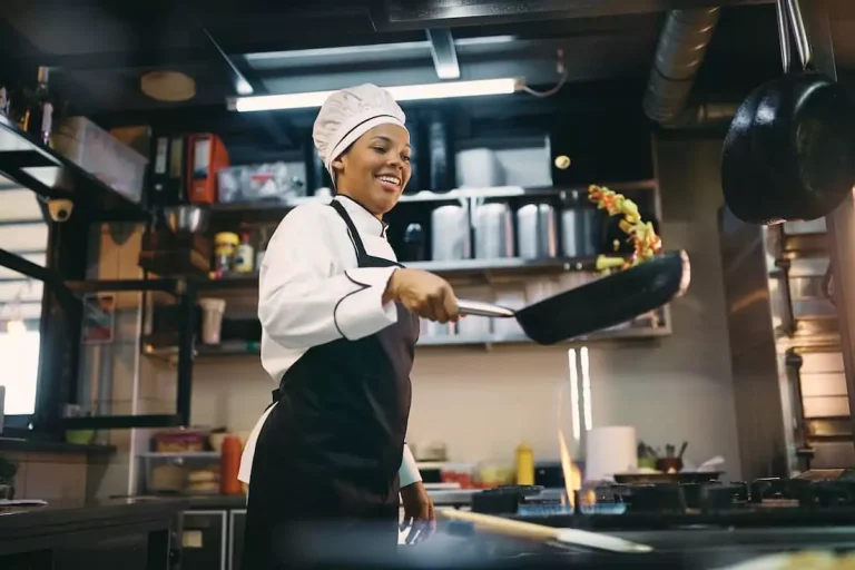 How Professional Chefs Balance Creativity With Kitchen Efficiency